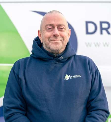 Lon, drainage engineer at Twickenham Drains24